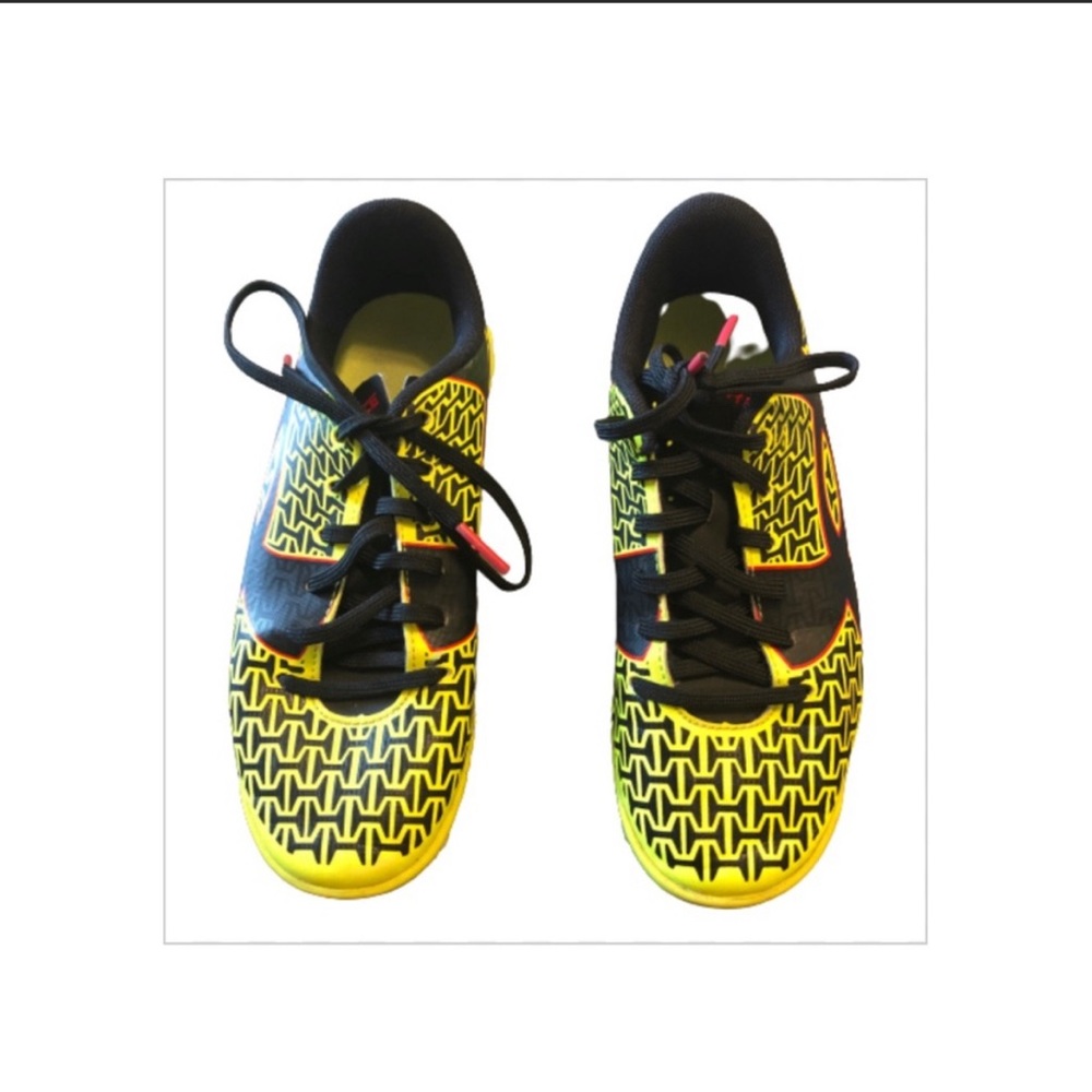 Under Armour force soccer cleats (indoor soccer cleats)
